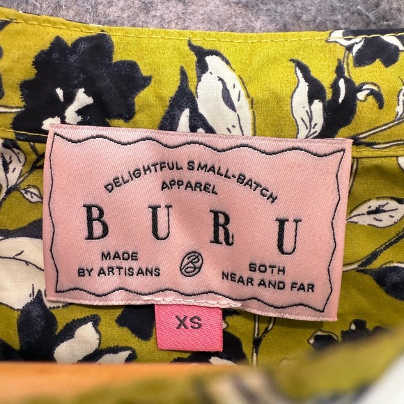 BURU Floral Cropped Button Sleeve Blouse Womens XS Lime Green Silhouette - Picture 6 of 13